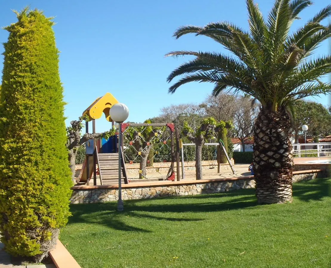 Camping Sunissim El Pla De Mar By Locatour Hotel Malgrat De Mar Campsite